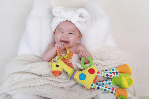 广州供卵代怀包生男孩宝宝的口欲期